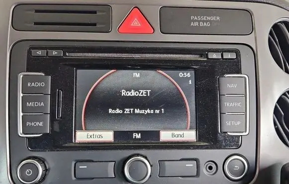 Volkswagen Tiguan Radio/CD/DVD/GPS head unit 3C0035270 IMPRK1580075