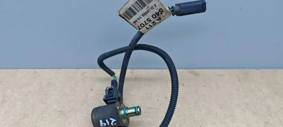 Mercedes-Benz CLS C219 Hydraulic servotronic pressure valve A00010921002