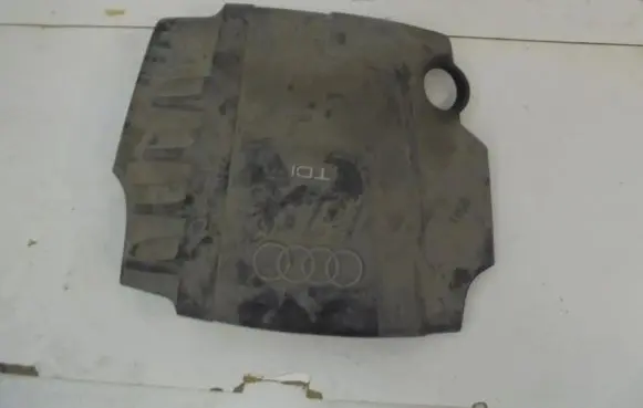 Audi A5 8T 8F Engine cover (trim) 03l103925P 03l103925