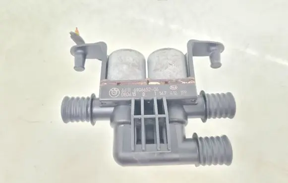 BMW 7 E65 E66 Coolant heater control valve 64116906652 6906652