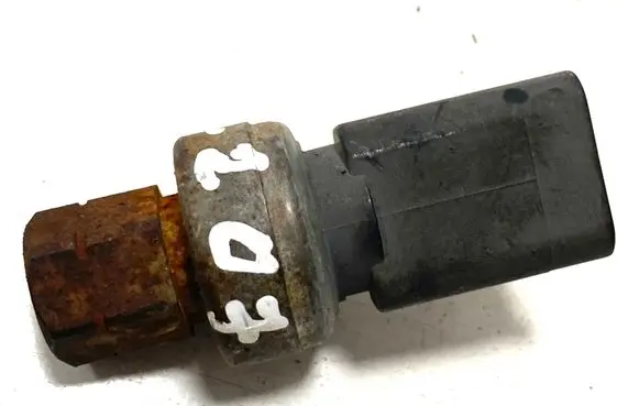 Peugeot 207 Air conditioning (A/C) pressure sensor 9647971280