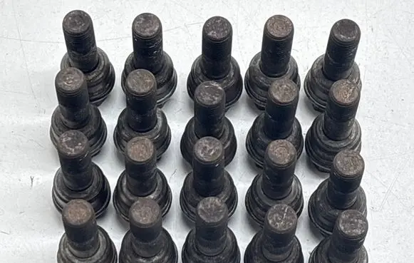 Volkswagen Transporter - Caravelle T5 Nuts/bolts 
