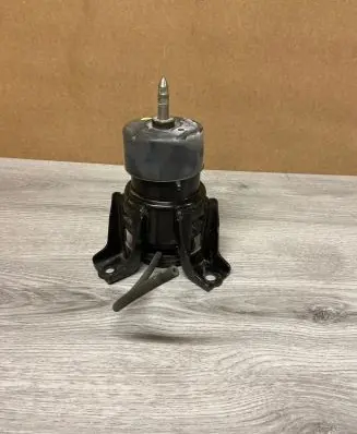 Nissan Murano Z52 Engine mount bracket