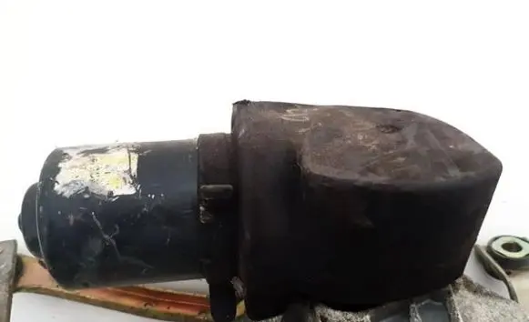 Renault Laguna I Wiper motor