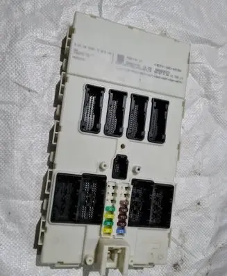 BMW 3 F30 F35 F31 Central body control module 9381101