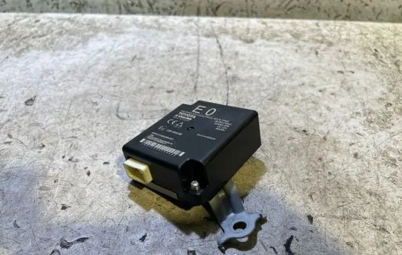 Toyota C-HR I Keyless (KESSY) go control unit/module 897B0F4010 10R059198 61B891000