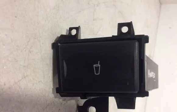 Ford Mondeo Mk III Cup holder 1S7113564B