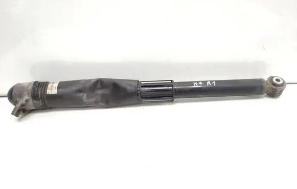 Volkswagen Golf VII Rear shock absorber/damper 5Q0512013jh 5q0513423b 5q0513425h