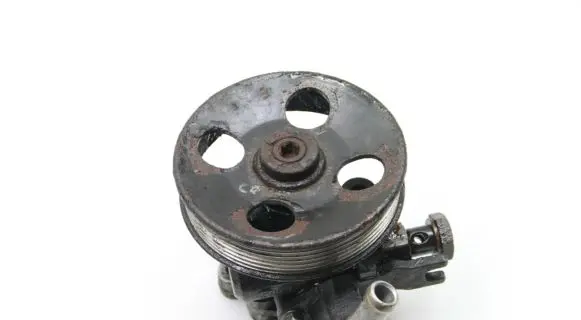 KIA Carens II Power steering pump 571002E200