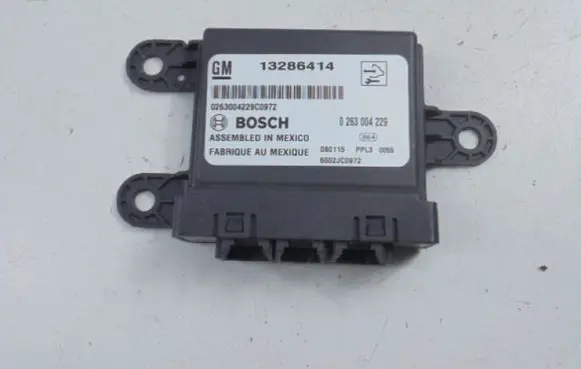 Opel Zafira B Parking PDC control unit/module 13286414