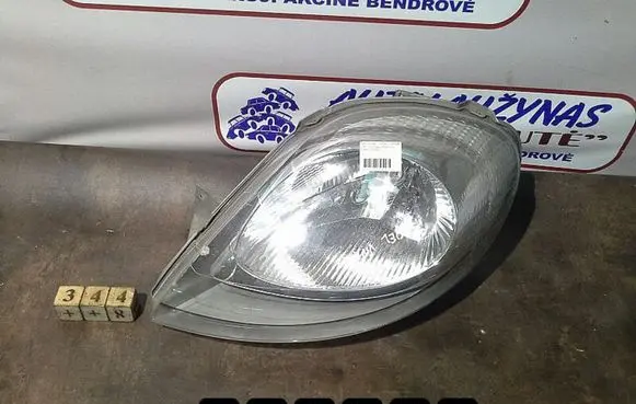 Opel Vivaro Headlight/headlamp
