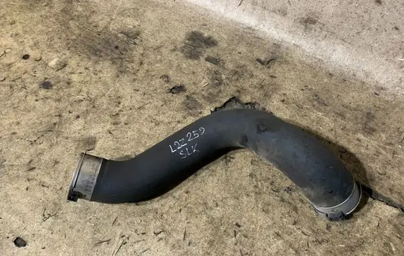 Mercedes-Benz SLK R172 Engine coolant pipe/hose 