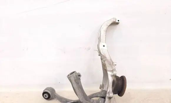 BMW X7 G07 Front wheel hub spindle knuckle 6876656 31216876656