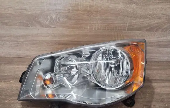 Chrysler Town & Country V Headlight/headlamp 05113337AG 51128C