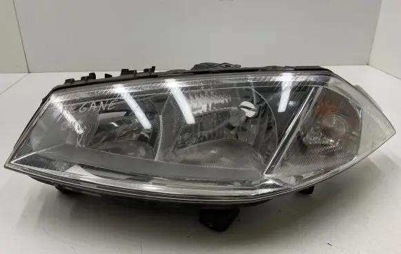 Renault Megane II Headlight/headlamp E95399
