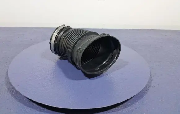 BMW M5 Air intake hose/pipe 7852383