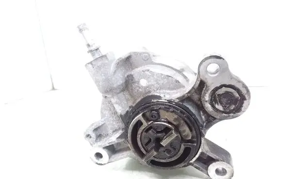 Volvo V70 Vacuum pump 0602U