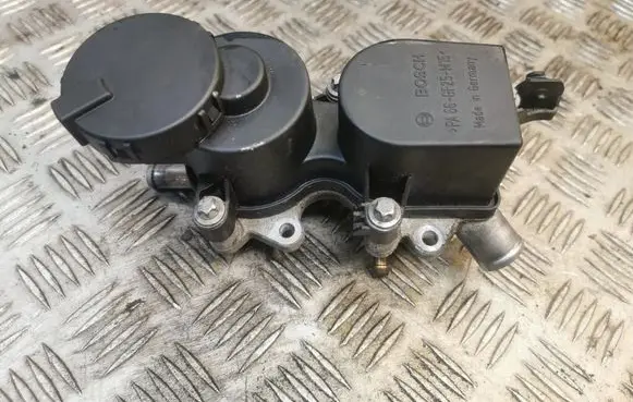 Mercedes-Benz B W245 Oil breather separator A6400101162 6400101162