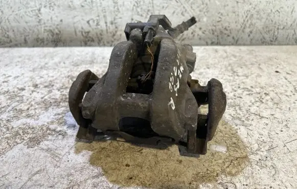 Mercedes-Benz E W211 Rear brake caliper