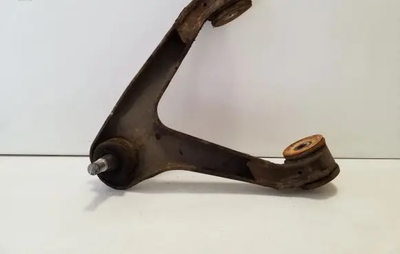 Iveco Daily 5th gen Front lower control arm/wishbone