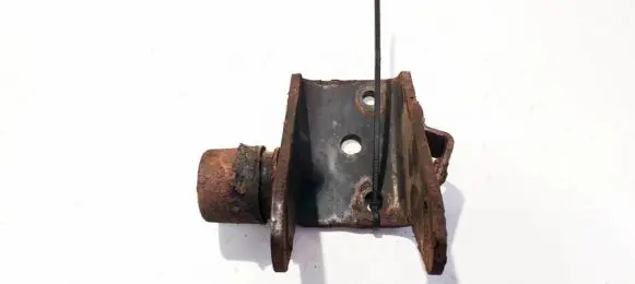 Toyota Avensis T250 Engine mounting bracket