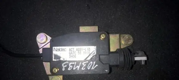 Mazda 626 Central locking motor ga7c56890b