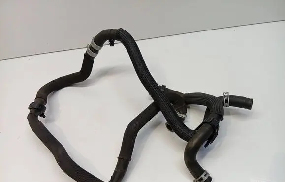 Nissan X-Trail T32 Engine coolant pipe/hose 140564EB0D