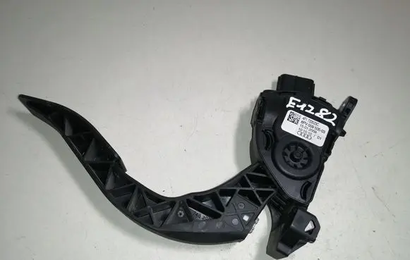 Audi A6 S6 C6 4F Accelerator throttle pedal 4F1723523C