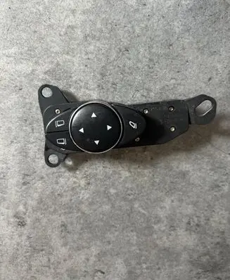 Mercedes-Benz E W211 Wing mirror switch 2118216079
