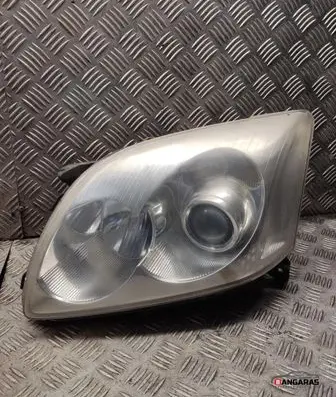 Toyota Avensis T250 Headlight/headlamp