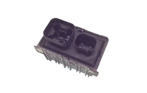 Opel Insignia A Glow plug pre-heat relay 0522122631