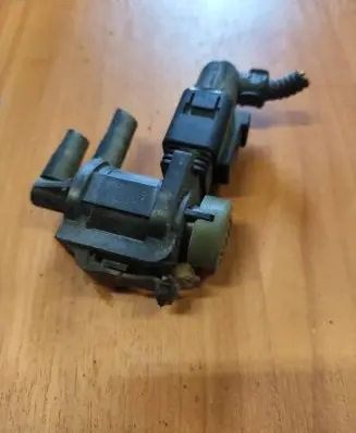 Audi A6 S6 C6 4F Turbo solenoid valve 1J0906283C