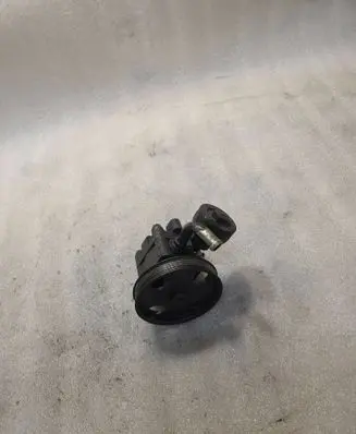 Mitsubishi Galant Power steering pump