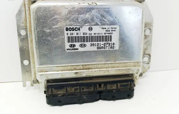 KIA Carens I Engine control unit/module 3912127310
