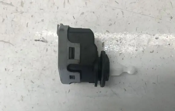 Skoda Fabia Mk1 (6Y) Headlight level adjustment motor 6Y0941295