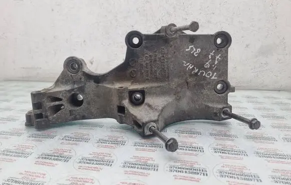 Volkswagen Touran I Generator/alternator bracket 038903143AF