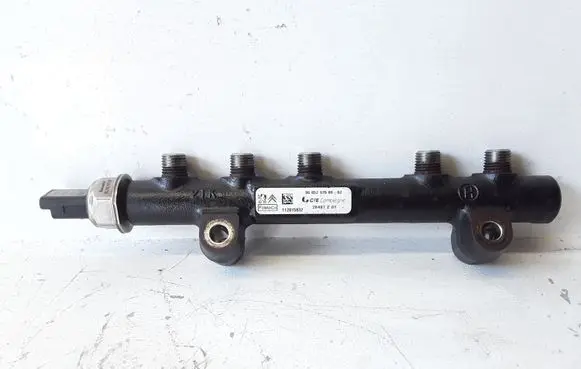 Volvo S60 Fuel main line pipe 968529758002 28497Z01 55PP3401