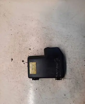 Volvo S60 Fuse box cover 8645259