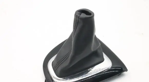 Renault Captur Gear shifter surround trim plastic 969358037R