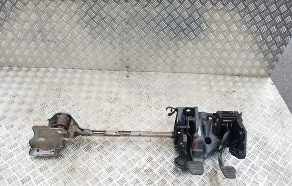 Renault Trafic III (X82) Pedal assembly 465104286R 93868410