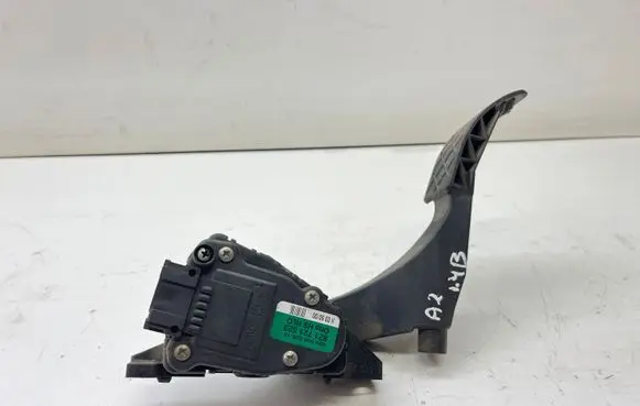 Audi A2 Accelerator throttle pedal 8Z1721523
