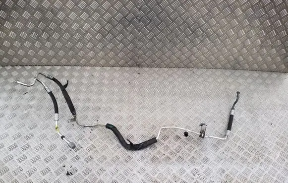 Fiat Tipo Air conditioning (A/C) pipe/hose 520430883
