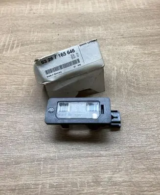 BMW 5 E60 E61 Number plate light 7165646
