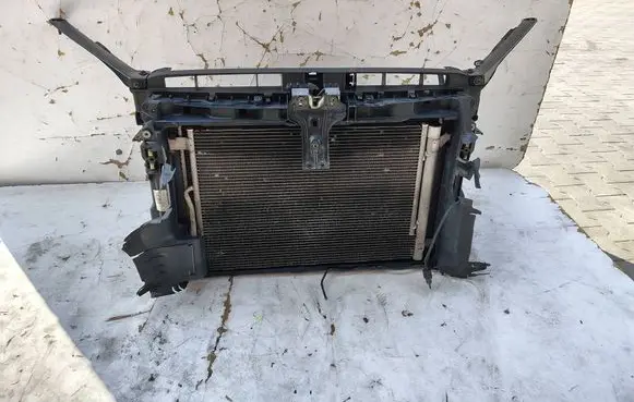 Volkswagen Golf VII Radiator set 5Q0199315R
