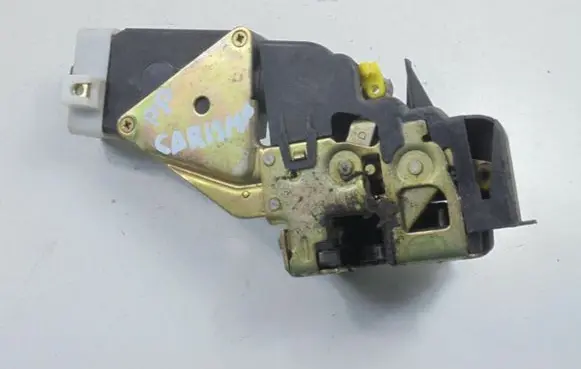 Mitsubishi Carisma Front door lock