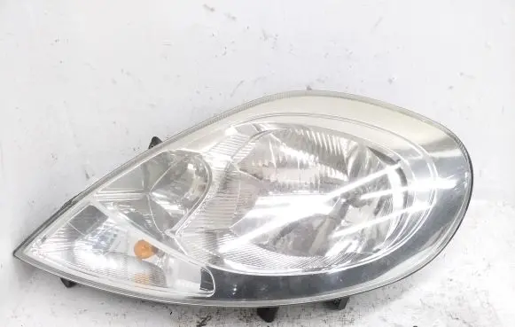 Opel Vivaro Headlight/headlamp 8200701363 93859833