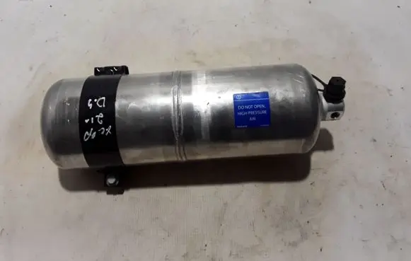 Volvo XC90 Air suspension tank/reservoir 31492461