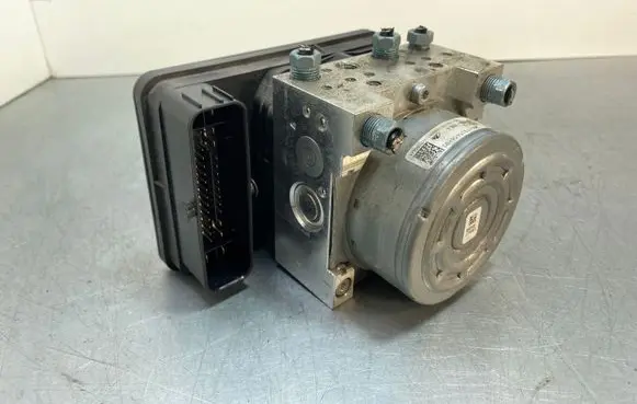 Mini Cooper Countryman F60 ABS Pump 7915657 619901012B0 3451791565601