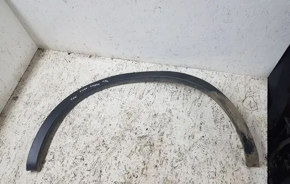 Nissan Qashqai Fender trim (molding)