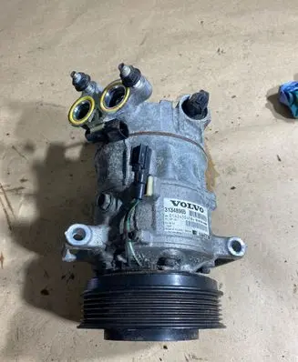 Volvo V40 Air conditioning (A/C) compressor (pump) 31348965 014243045B4